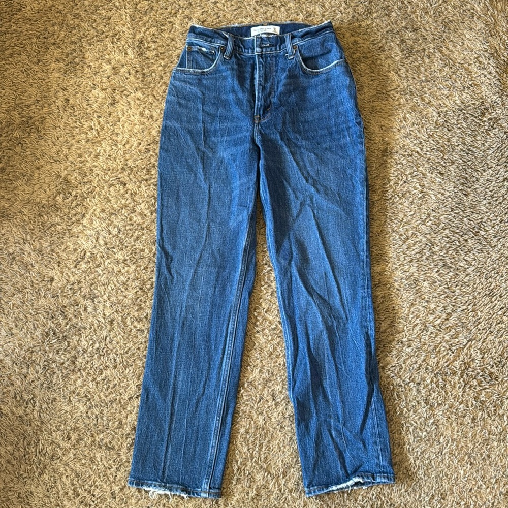 Abercrombie and Fitch The 90s Straight Ultra High Rise Curvy Love Jeans 26/2s